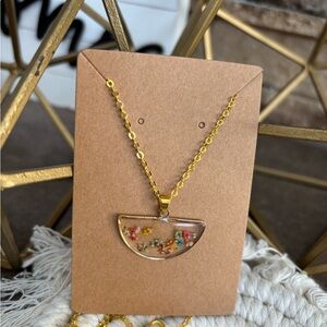 Natural flowers pendant with gold chain